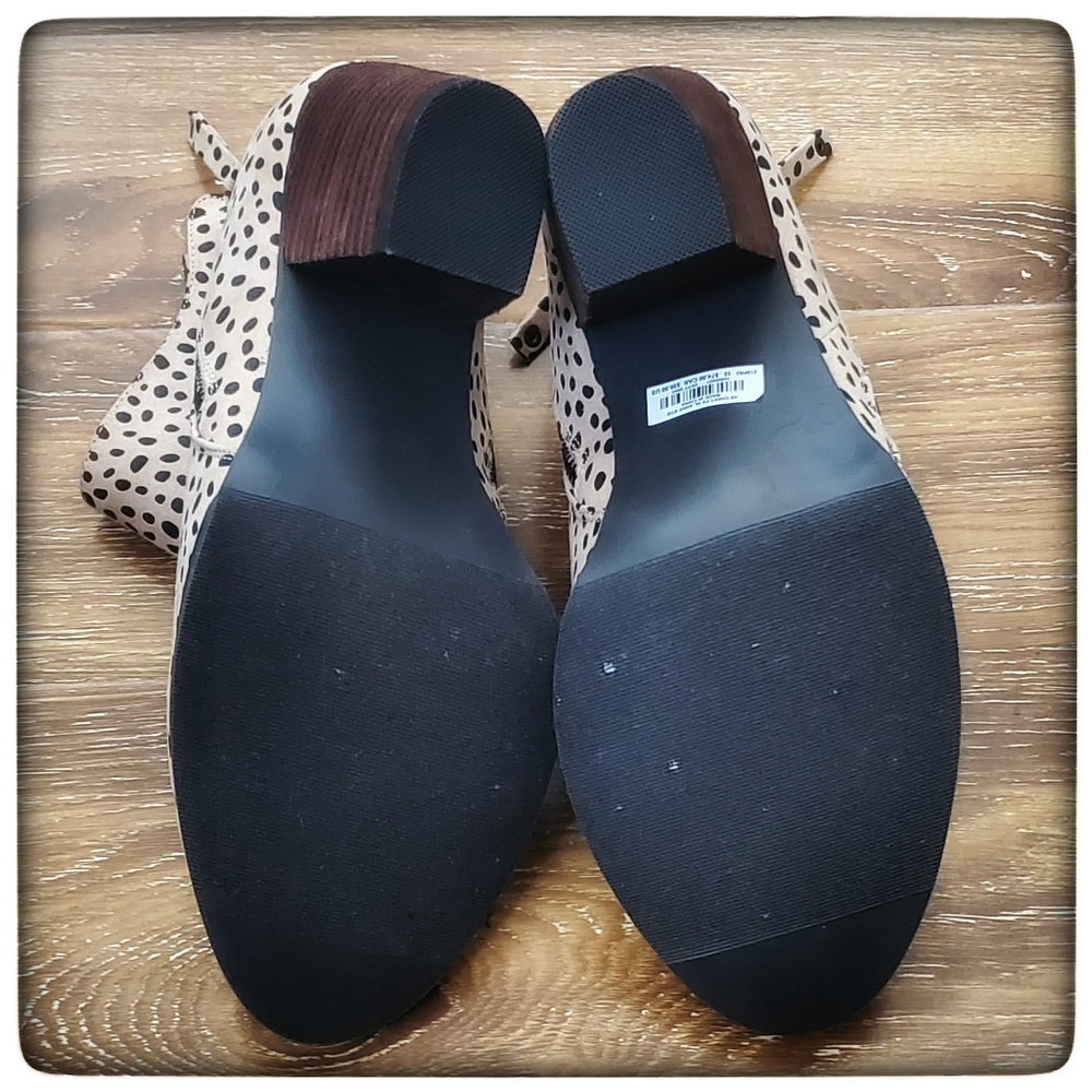 TORRID☆Side Zip Heel Bootie - Picture 5 of 6